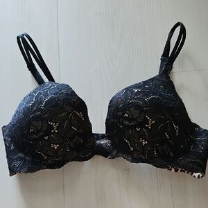 Victoria's Secret Very Sexy Push Up Secret Embrace 36C. Like New!